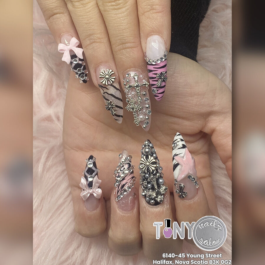 Tony Nailz Lounge photo