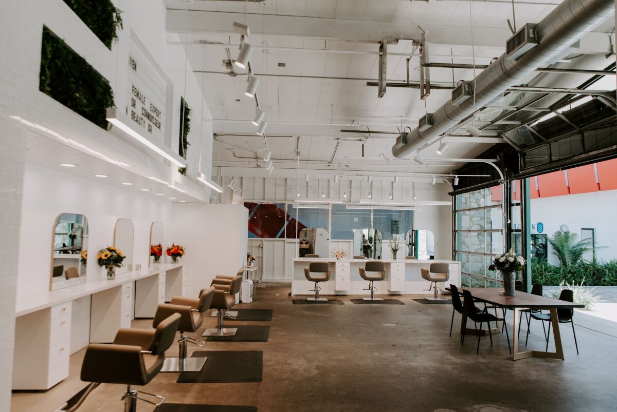 Maven Salon photo