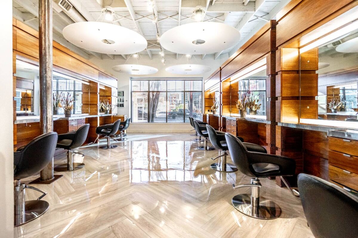 Ruiz Salon photo