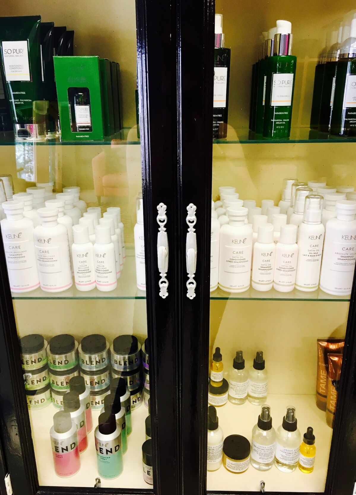 Pretty Things Salon