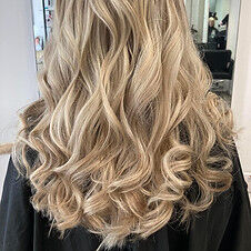 Amanda James Hairdressing photo