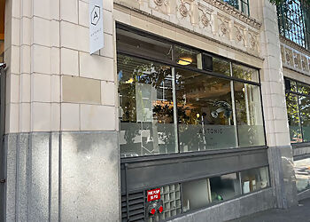 Antonio Salon photo