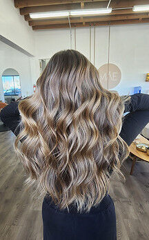 MĀE Salon + Wellness photo 1
