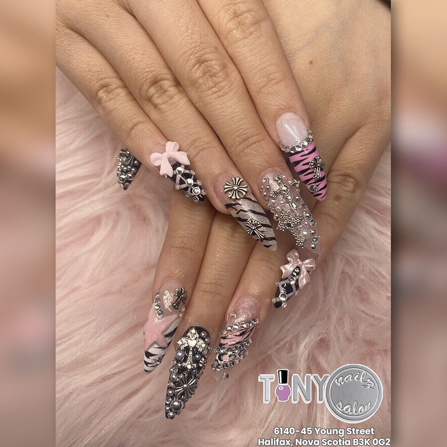 Tony Nailz Lounge