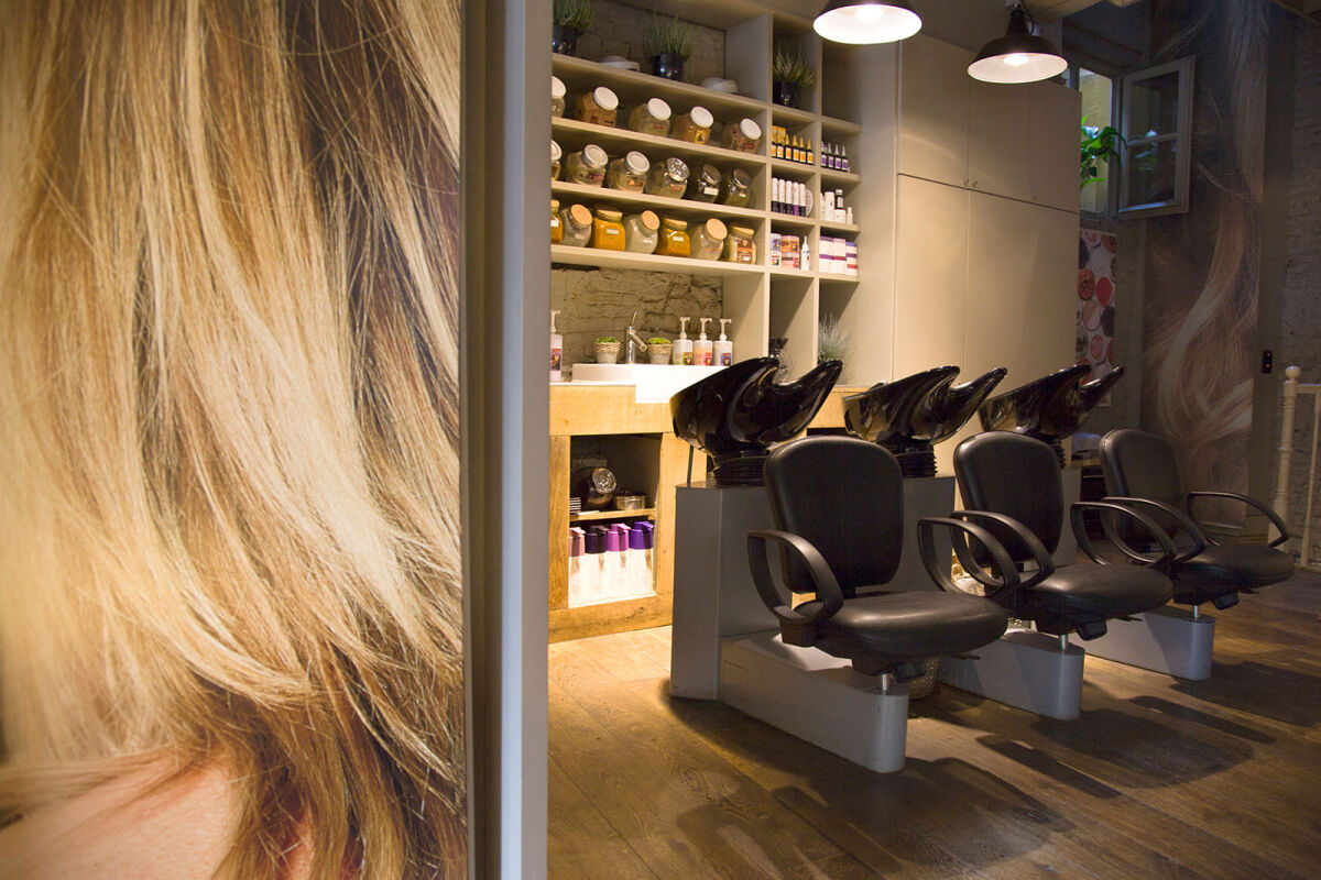 Salon Velasquez