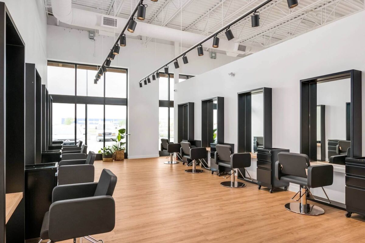 Verde Aveda Salon